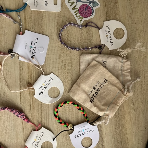 6 NWT Pura Vida bracelets - Picture 2 of 7